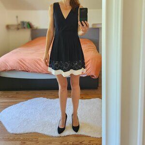 Super cute dress - Never worn